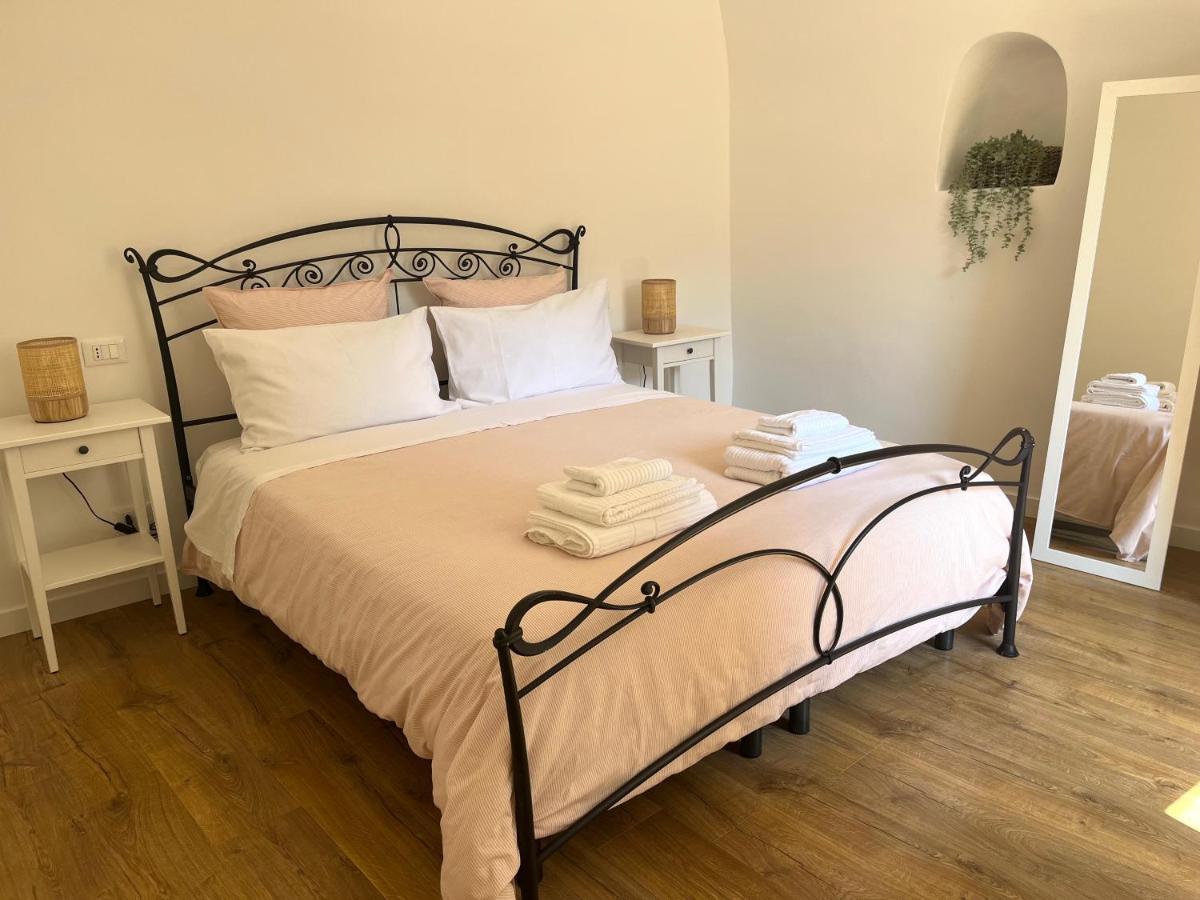 Da I Ciarui Casa Vacanze โดลเชอักกวา ภายนอก รูปภาพ
